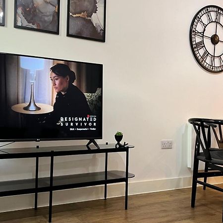 New Build 1 Bedroom Apartment, Jewellery Quarter 伯明翰 外观 照片